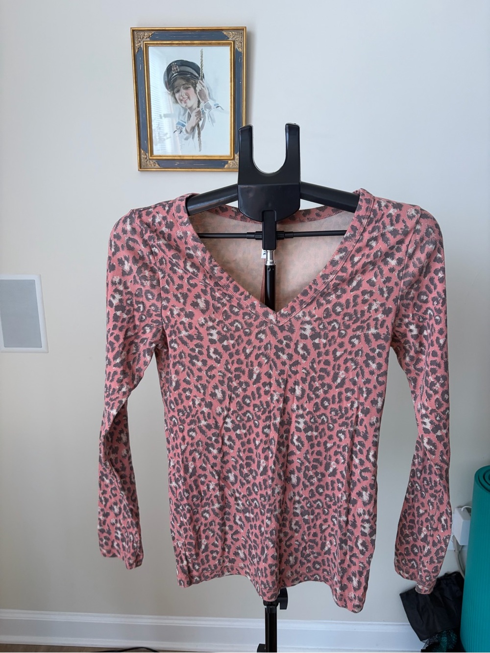 Victoria's Secret Tee Shop Pink Leopard Print Long Sleeve V-Neck Top L